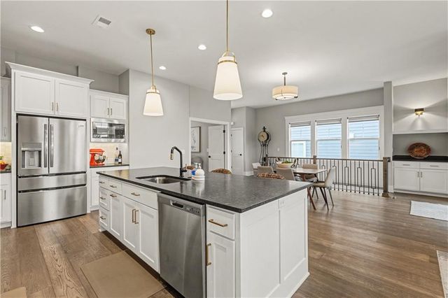 13401 W 174th Place, Overland Park, KS 66221