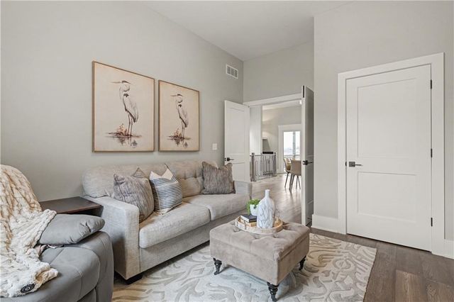 13401 W 174th Place, Overland Park, KS 66221