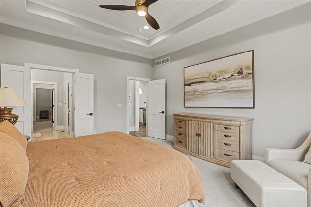 13401 W 174th Place, Overland Park, KS 66221