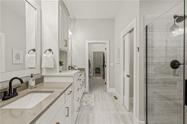 13401 W 174th Place, Overland Park, KS 66221