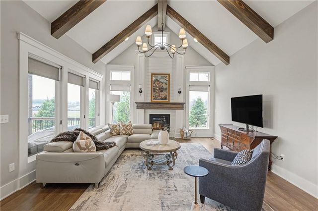 13401 W 174th Place, Overland Park, KS 66221