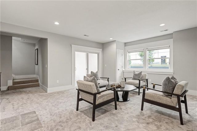 13401 W 174th Place, Overland Park, KS 66221