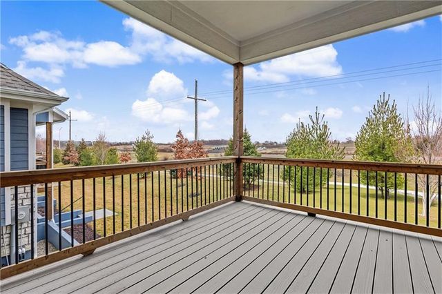 13401 W 174th Place, Overland Park, KS 66221