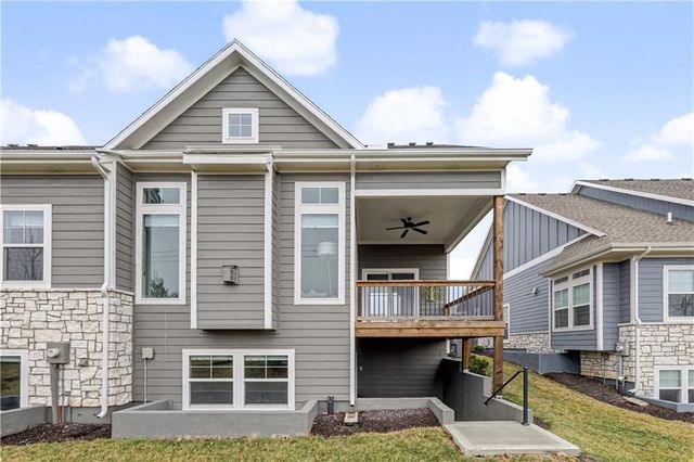 13401 W 174th Place, Overland Park, KS 66221