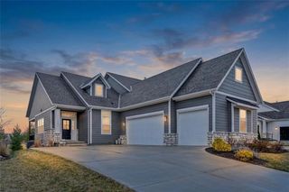 13401 W 174th Place, Overland Park, KS 66221