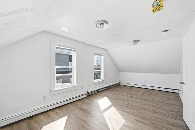 5 Floyd St, Lowell, MA 01852