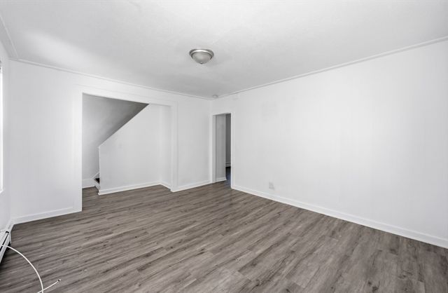 5 Floyd St, Lowell, MA 01852