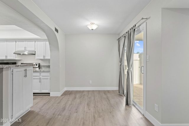 792 E EUGIE Avenue, Phoenix, AZ 85022