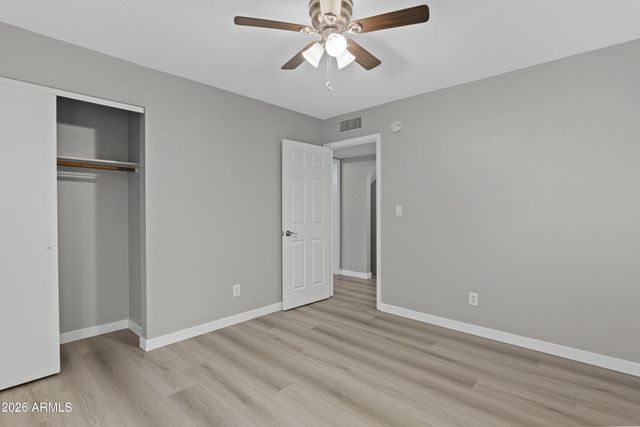 792 E EUGIE Avenue, Phoenix, AZ 85022