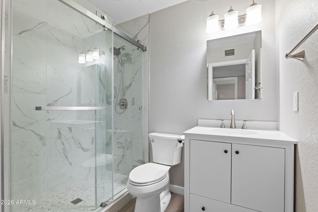 792 E EUGIE Avenue, Phoenix, AZ 85022