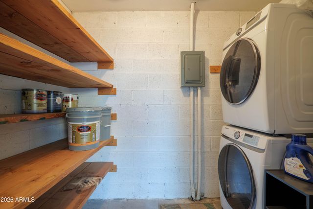 792 E EUGIE Avenue, Phoenix, AZ 85022