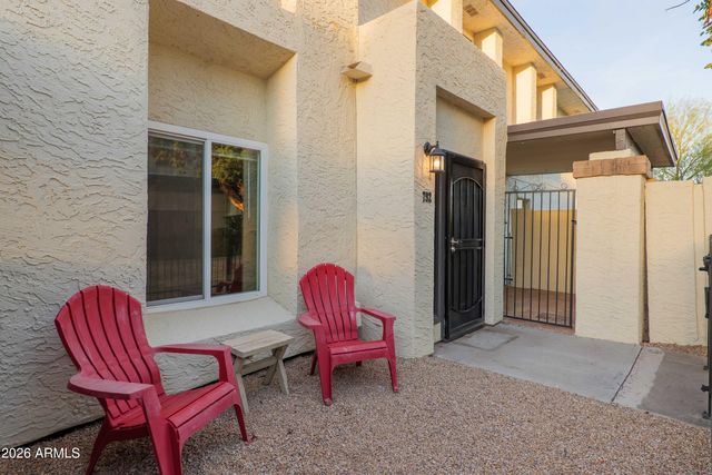 792 E EUGIE Avenue, Phoenix, AZ 85022
