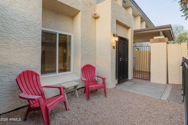 792 E EUGIE Avenue, Phoenix, AZ 85022