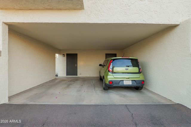 792 E EUGIE Avenue, Phoenix, AZ 85022