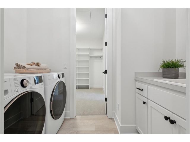 XXX4 Timberland Trail, Eden Prairie, MN 55347