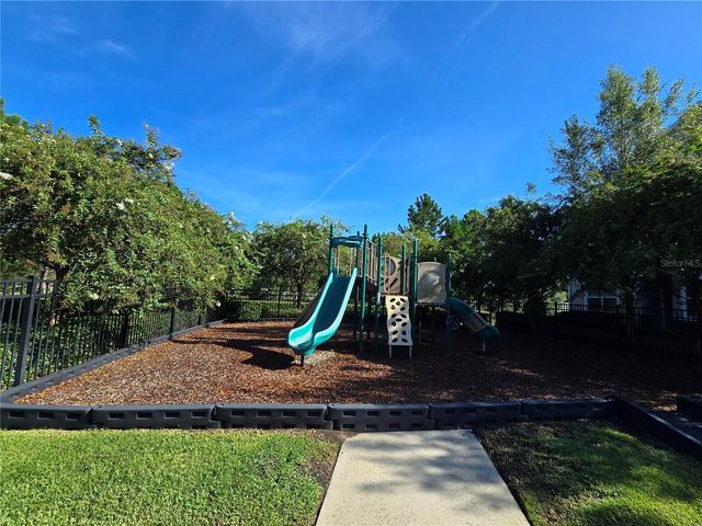 1196 E 10TH STREET, Apopka, FL 32703