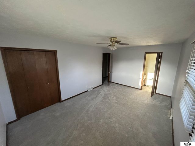 7547 Washington Street, Ralston, NE 68127
