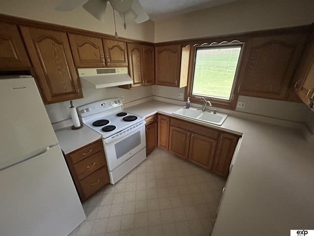 7547 Washington Street, Ralston, NE 68127