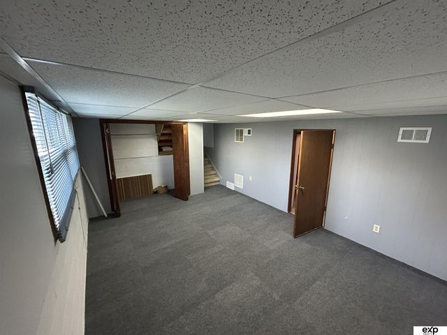 7547 Washington Street, Ralston, NE 68127