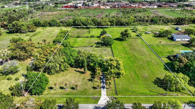 10245 La Reina Road, Delray Beach, FL 33446
