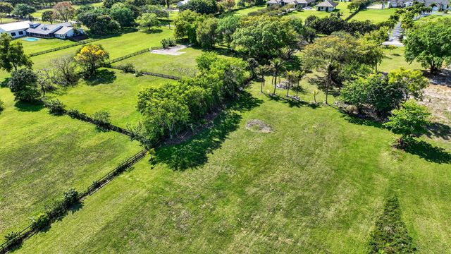 10245 La Reina Road, Delray Beach, FL 33446