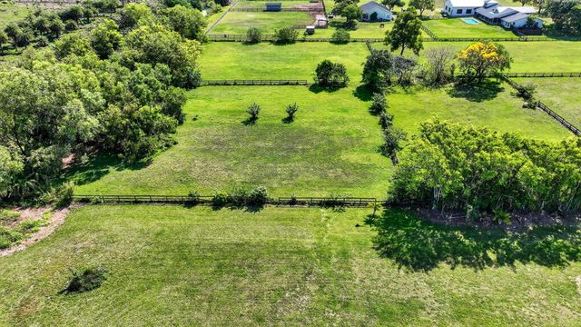 10245 La Reina Road, Delray Beach, FL 33446