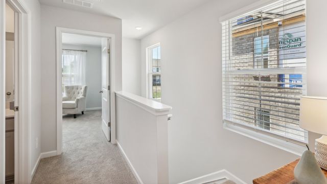 707 Ashbrook Drive, Lebanon, TN 37087