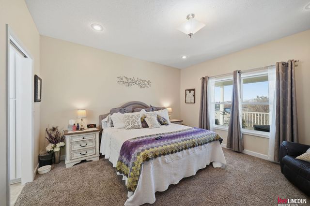 907 S 25th Street, Beatrice, NE 68310