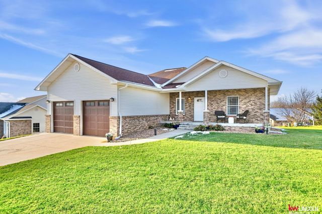 907 S 25th Street, Beatrice, NE 68310