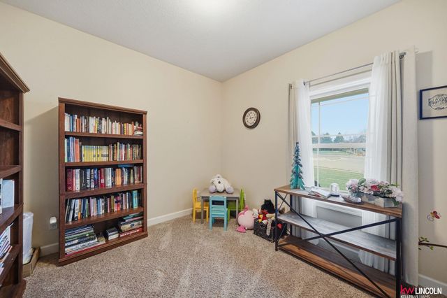 907 S 25th Street, Beatrice, NE 68310