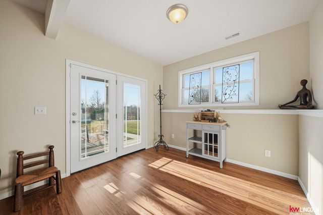 907 S 25th Street, Beatrice, NE 68310