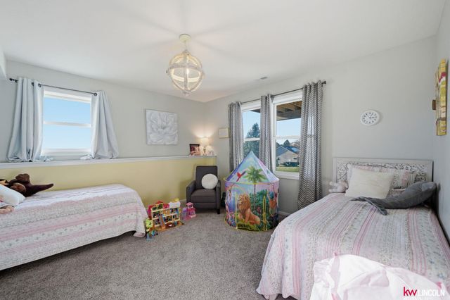 907 S 25th Street, Beatrice, NE 68310