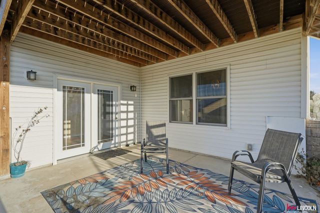 907 S 25th Street, Beatrice, NE 68310