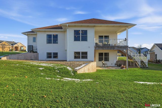 907 S 25th Street, Beatrice, NE 68310