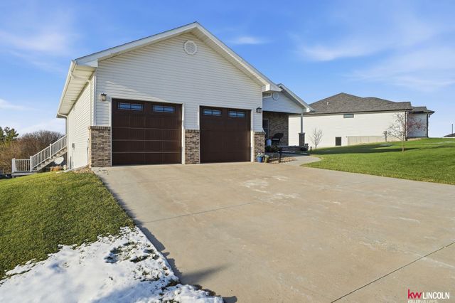 907 S 25th Street, Beatrice, NE 68310
