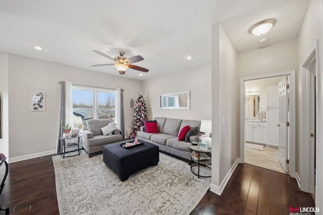 907 S 25th Street, Beatrice, NE 68310