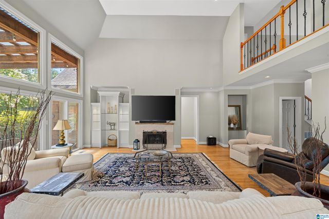 2048 GLEN EAGLE LANE, Birmingham, AL 35242
