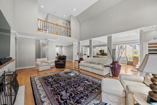 2048 GLEN EAGLE LANE, Birmingham, AL 35242