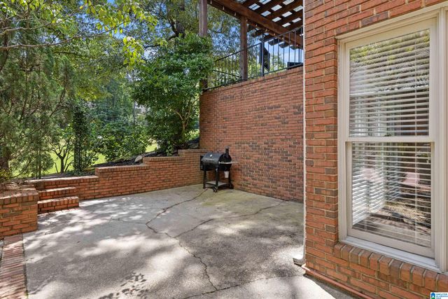 2048 GLEN EAGLE LANE, Birmingham, AL 35242