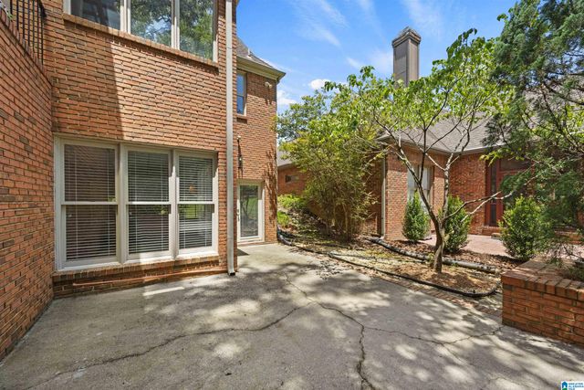 2048 GLEN EAGLE LANE, Birmingham, AL 35242