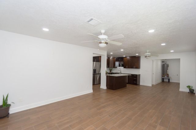 1120 Mobile Drive, Pasadena, TX 77506