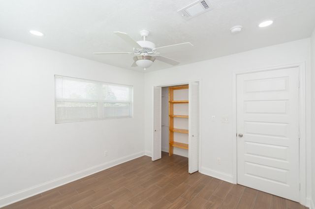 1120 Mobile Drive, Pasadena, TX 77506