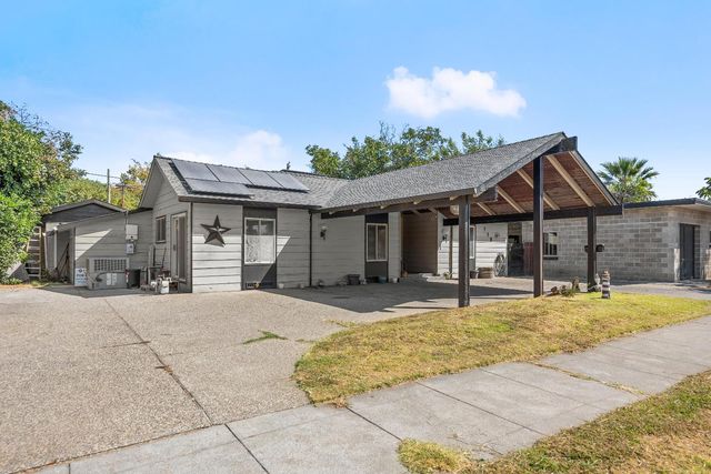 738 Webster St, Colusa, CA 95932