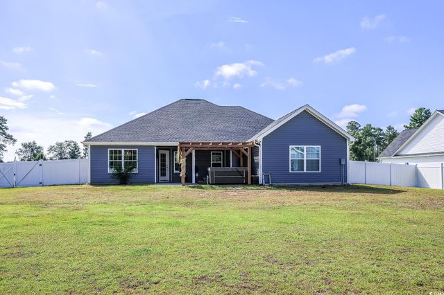 2295 Vaught Rd., Galivants Ferry, SC 29544