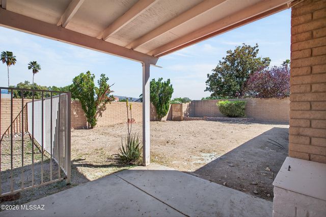 618 N Eastview Avenue, Tucson, AZ 85710