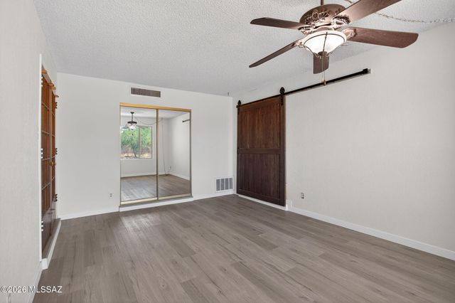 618 N Eastview Avenue, Tucson, AZ 85710