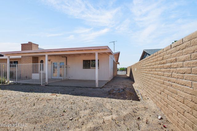 618 N Eastview Avenue, Tucson, AZ 85710