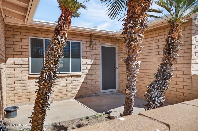 618 N Eastview Avenue, Tucson, AZ 85710