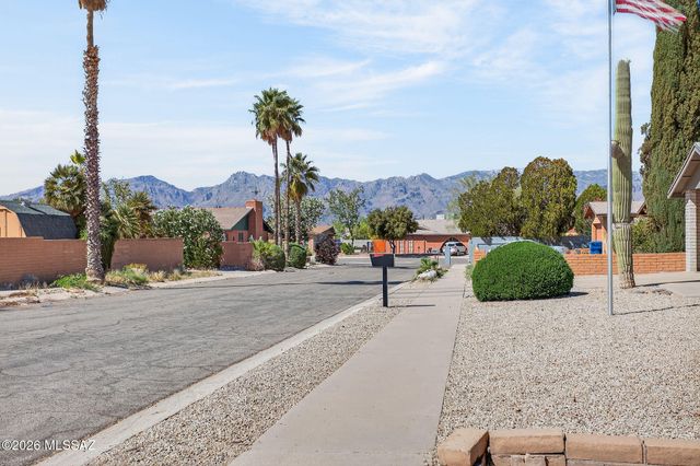 618 N Eastview Avenue, Tucson, AZ 85710