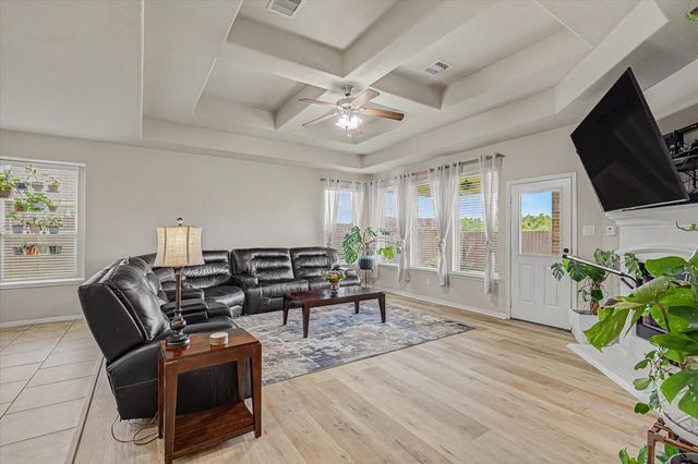 11722 Eagle Ridge Drive, Mont Belvieu, TX 77535